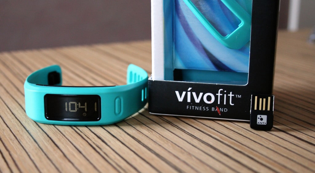 Garmin--Vivofit_01