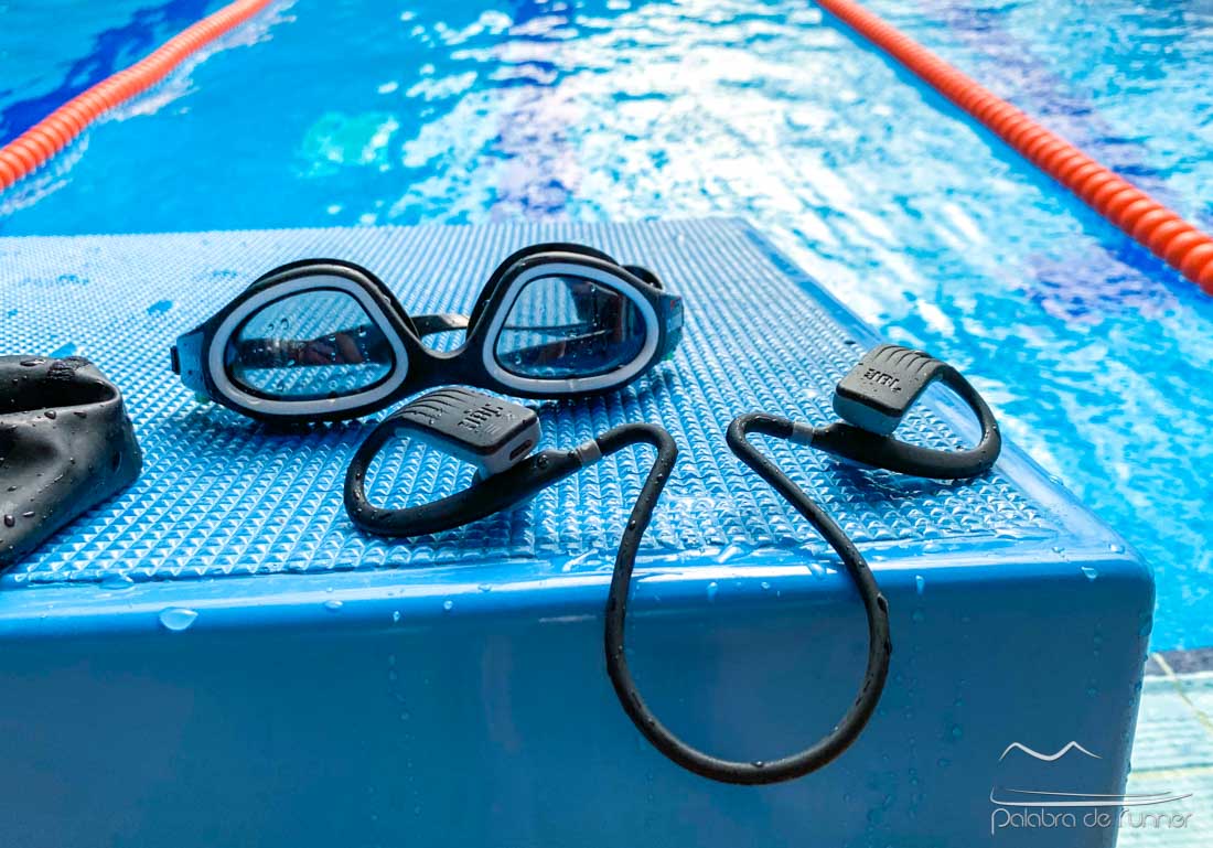 paquete Arbitraje Chaqueta Auriculares para nadar: los mejores MP3 acuáticos de natación