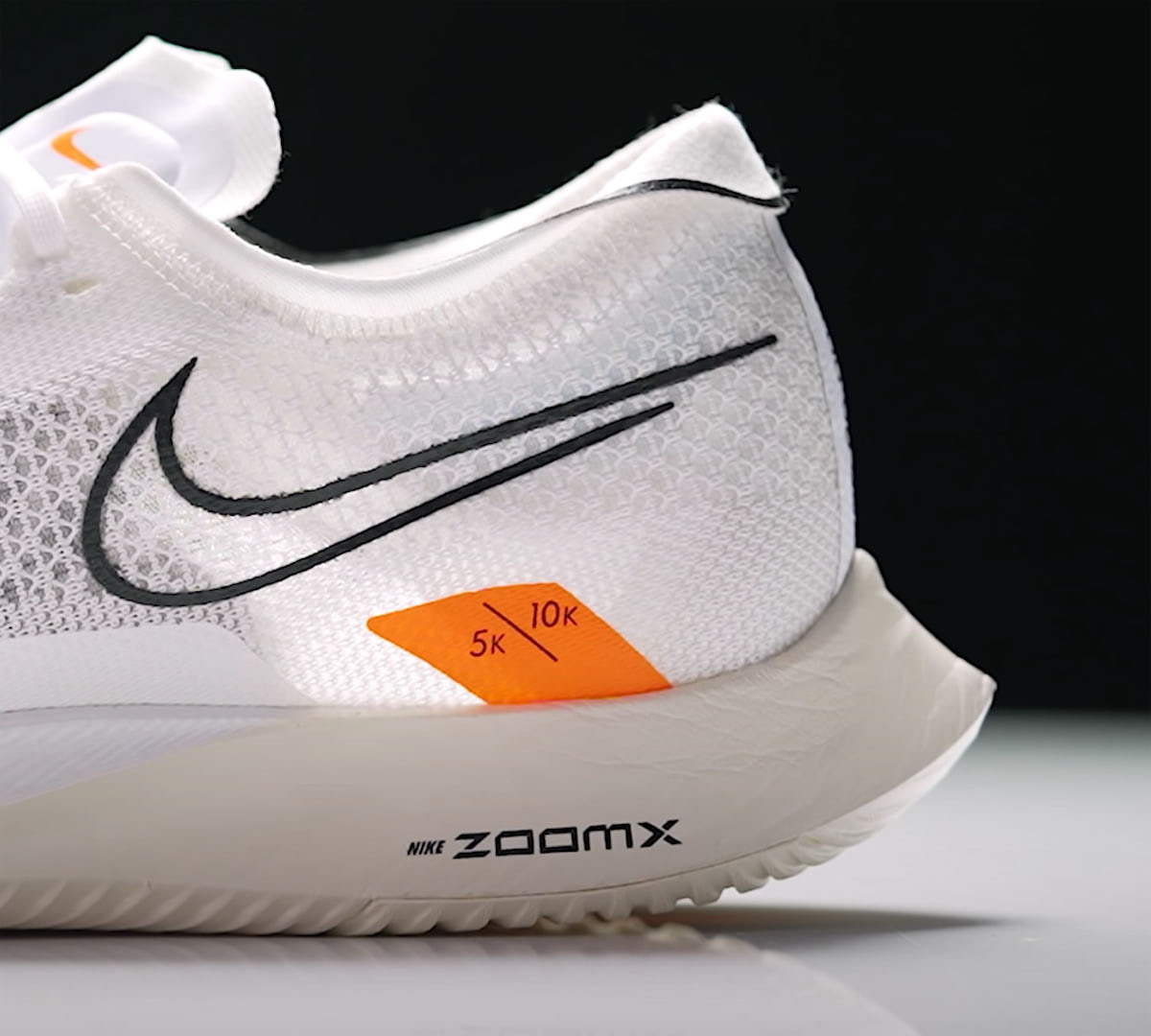 márketing binario bostezando Análisis Nike ZoomX StreakFly: la zapatilla para 5K y 10K, opinión