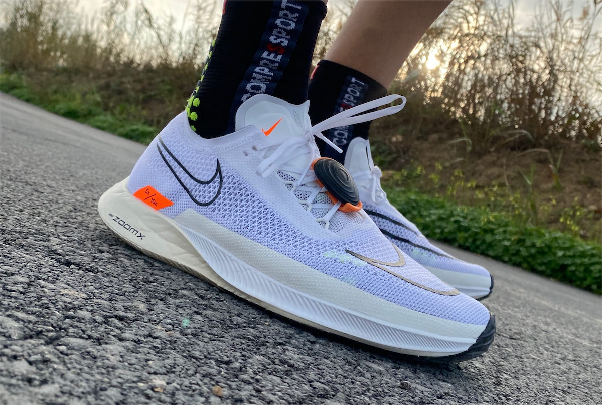 márketing binario bostezando Análisis Nike ZoomX StreakFly: la zapatilla para 5K y 10K, opinión