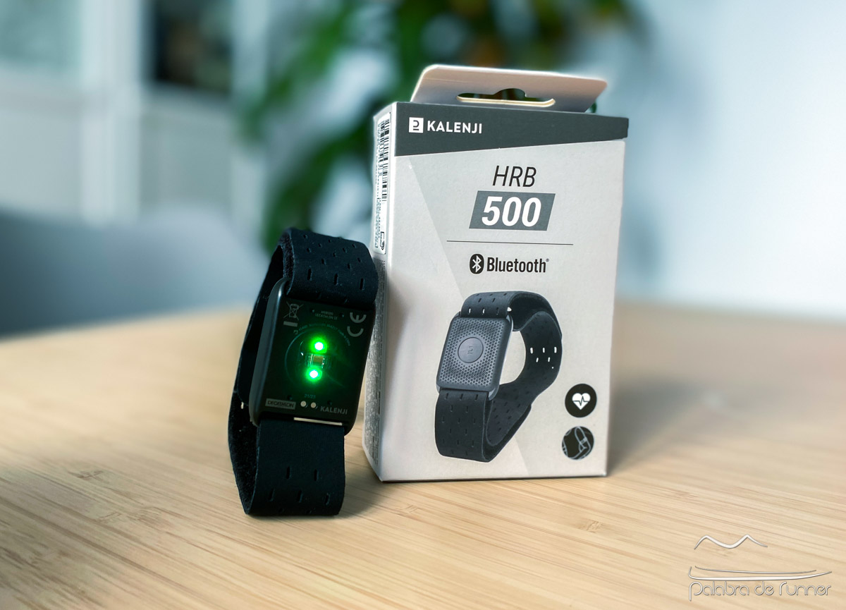 Opinión del brazalete óptico Kalenji HRB 500: precisión de pulso y