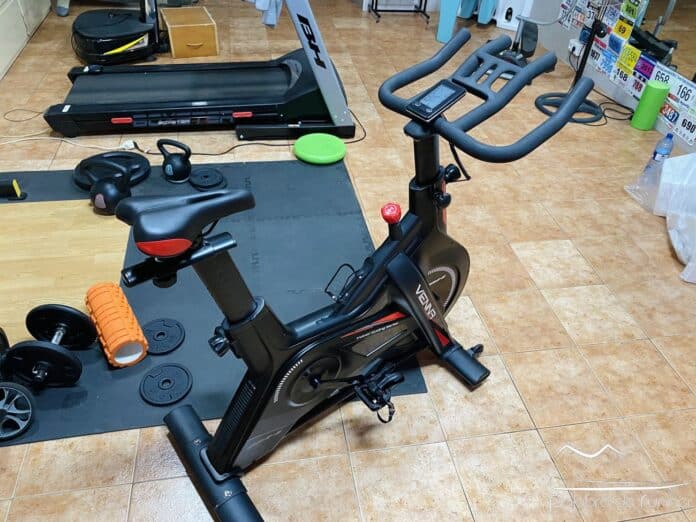 Análisis BH Vienna: opinión de esta bicicleta indoor y experiencia