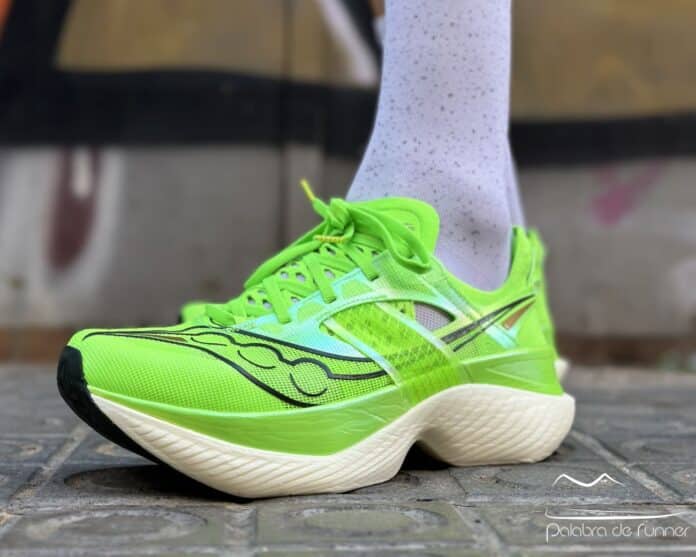 Saucony Endorphin y opinión: su zapatilla más rápida