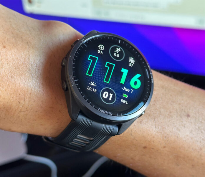 Bombazo en Decathlon: el Garmin Forerunner 965 AMOLED a precio mínimo con  este cupón - Palabra de Runner