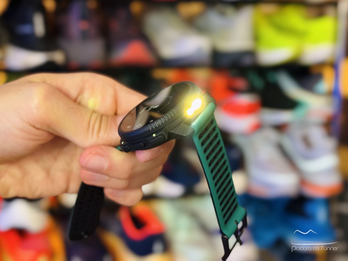 linterna led suunto vertical 2